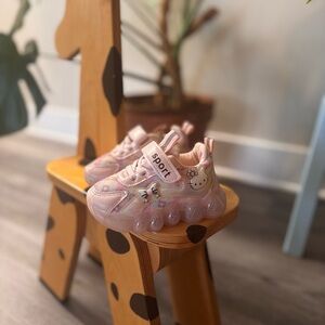 [Sanrio] Hello Kitty Light Up Sneaker